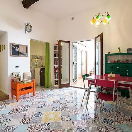 Mad Bed & Breakfast Palermo Luaran gambar